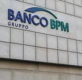 Mobilitazione contro la chiusura della banca 