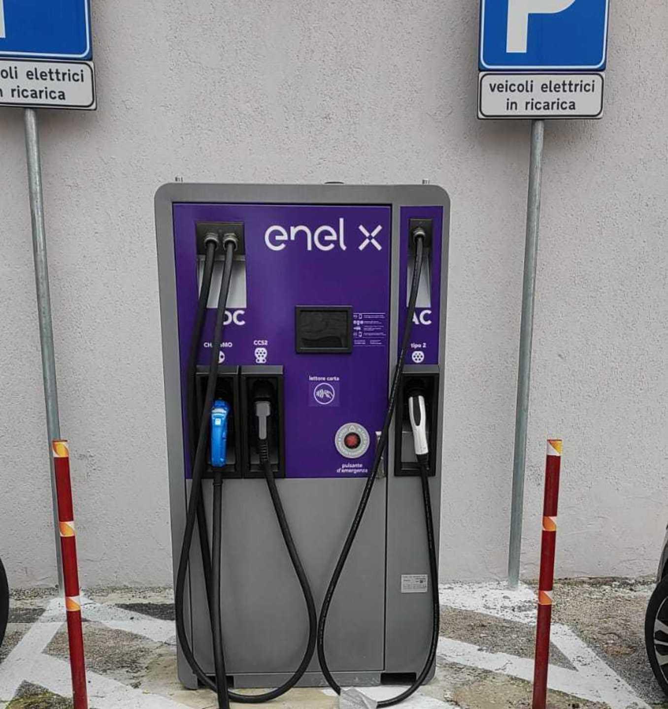 Mobilità elettrica, ecco la colonnina