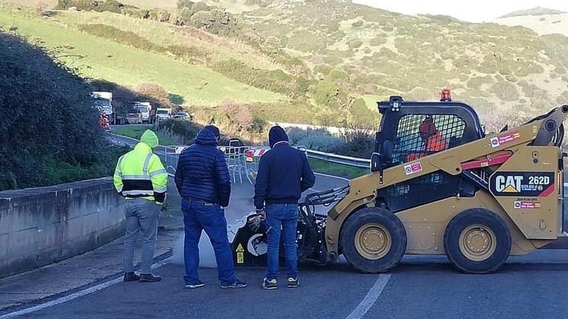 Nuovo asfalto sulla Tergu-Lu Bagnu smottata