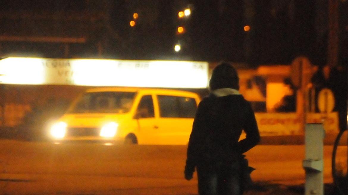 Coltellate alla trans in due vanno a processo