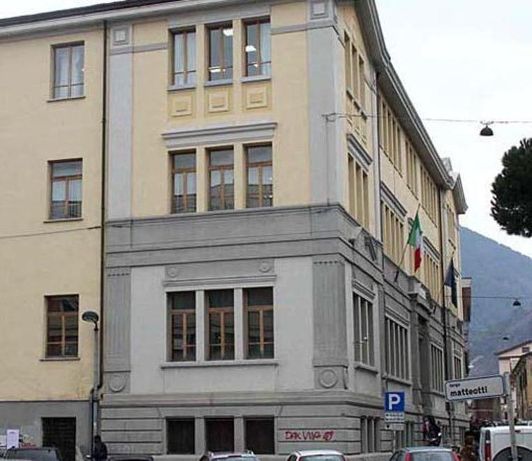 Volano le iscrizioni al Fermi e al Pascoli Stabili le matricole a Classico e Artistico 