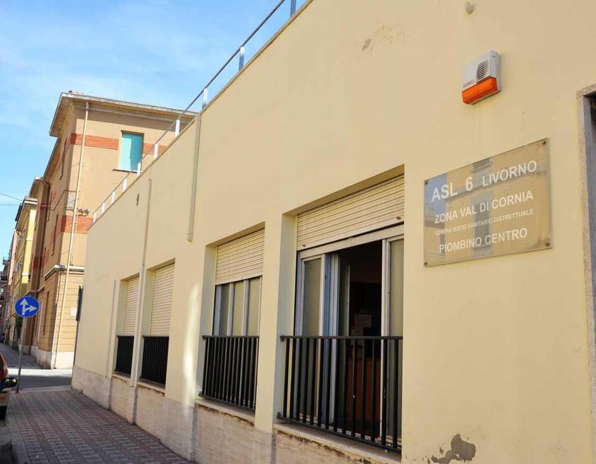 Cresce l’abuso di alcol Resta alto e stabile il numero dei giovani dipendenti dalla droga 