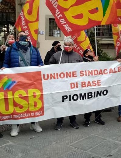 Manifestazione Usb davanti alla Regione «Risposte sul caso Jsw»