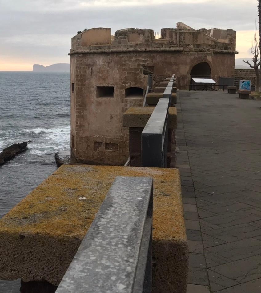 Alghero, morto ai bastioni: il pm chiede 7 condanne 