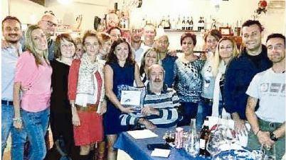 Carrara, nuoto in lutto per l’addio all’allenatore Alessandro Pisani