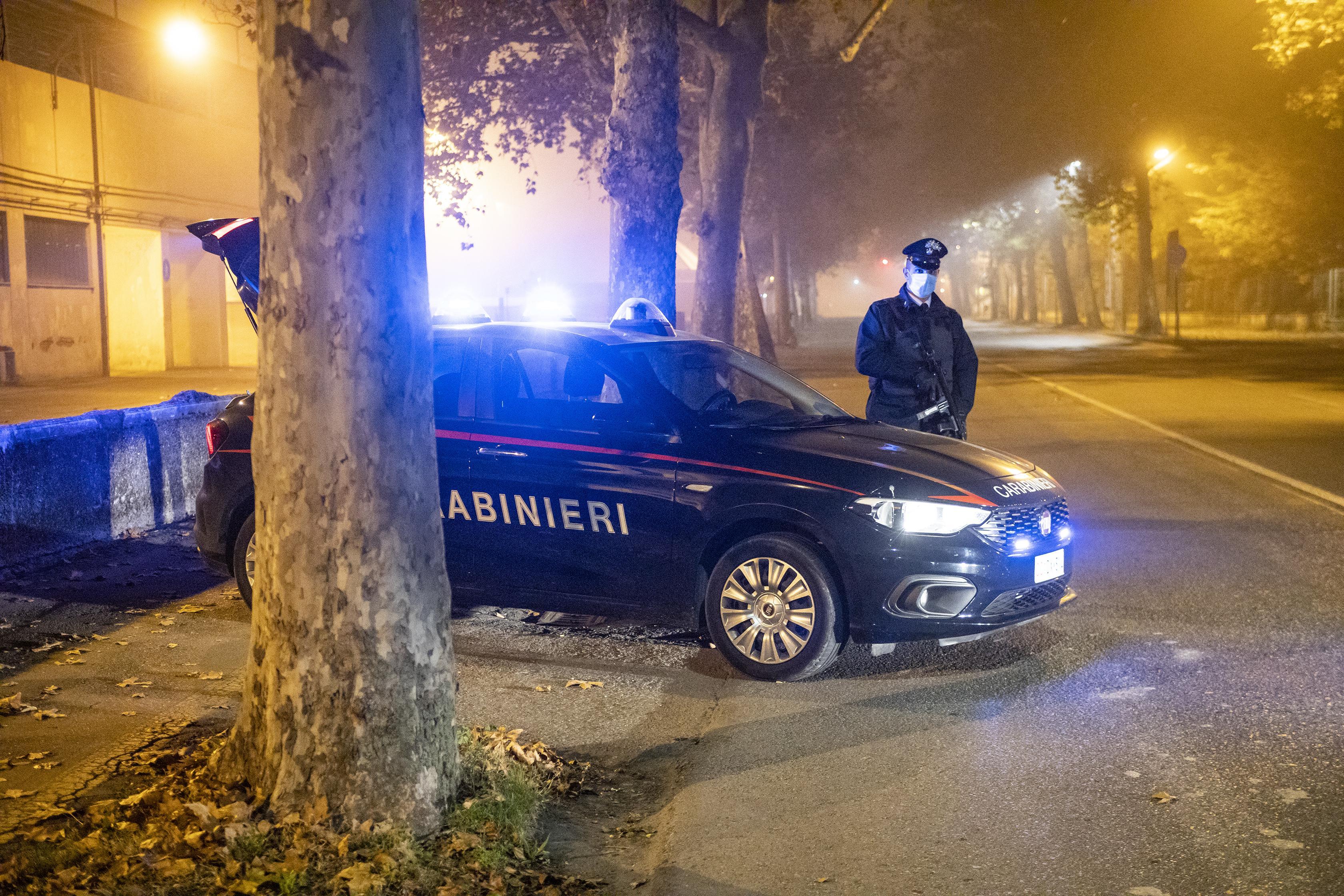 Pavullo, spacciatore trovato con droga e un coltello