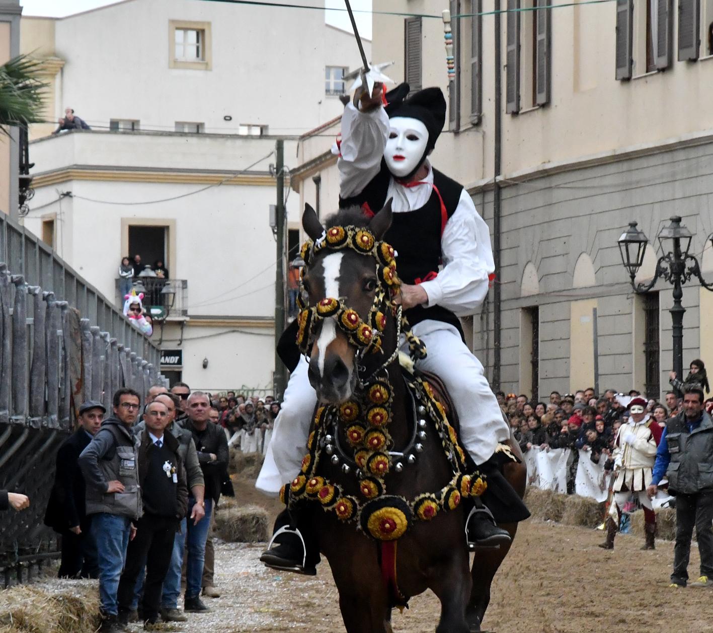 Covid, Sartiglia annullata: celebrazioni sul web