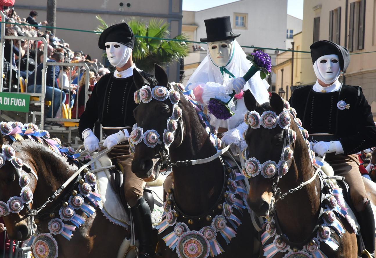 Niente Sartiglia, il covid batte la giostra 