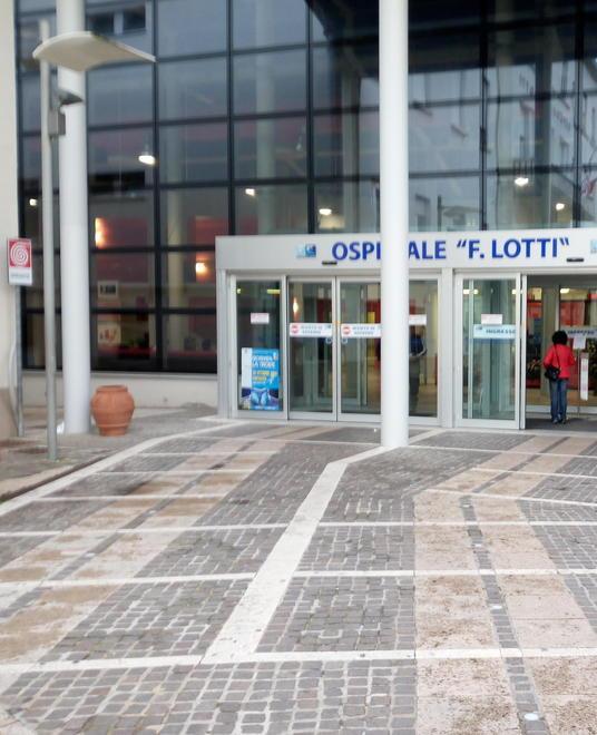 Muore per il tumore al fegato: «Diagnosi tardiva dei medici» 