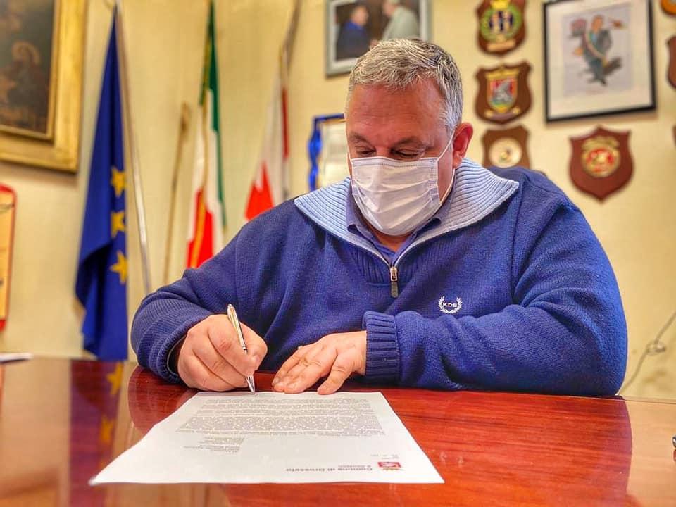 Avvertimento al sindaco di Grosseto: analisi delle impronte digitali 