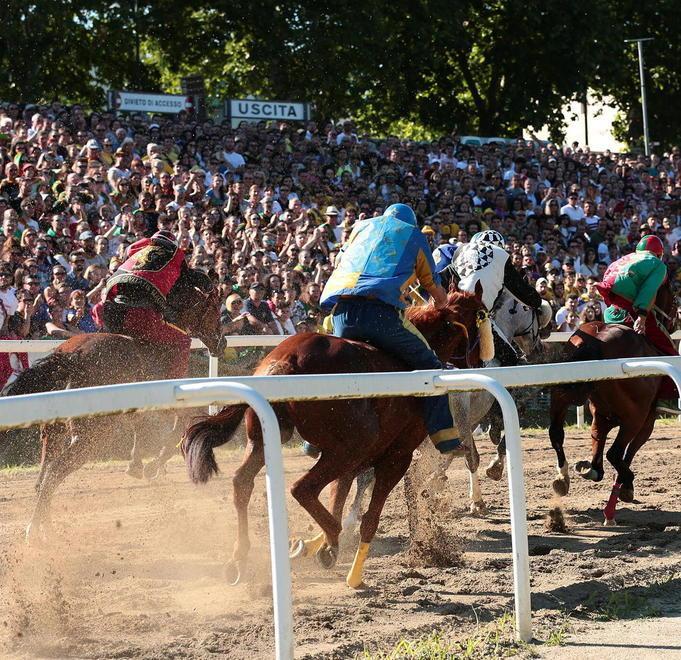 Ipotesi 11 luglio o 26 settembre ma il Palio resta in bilico