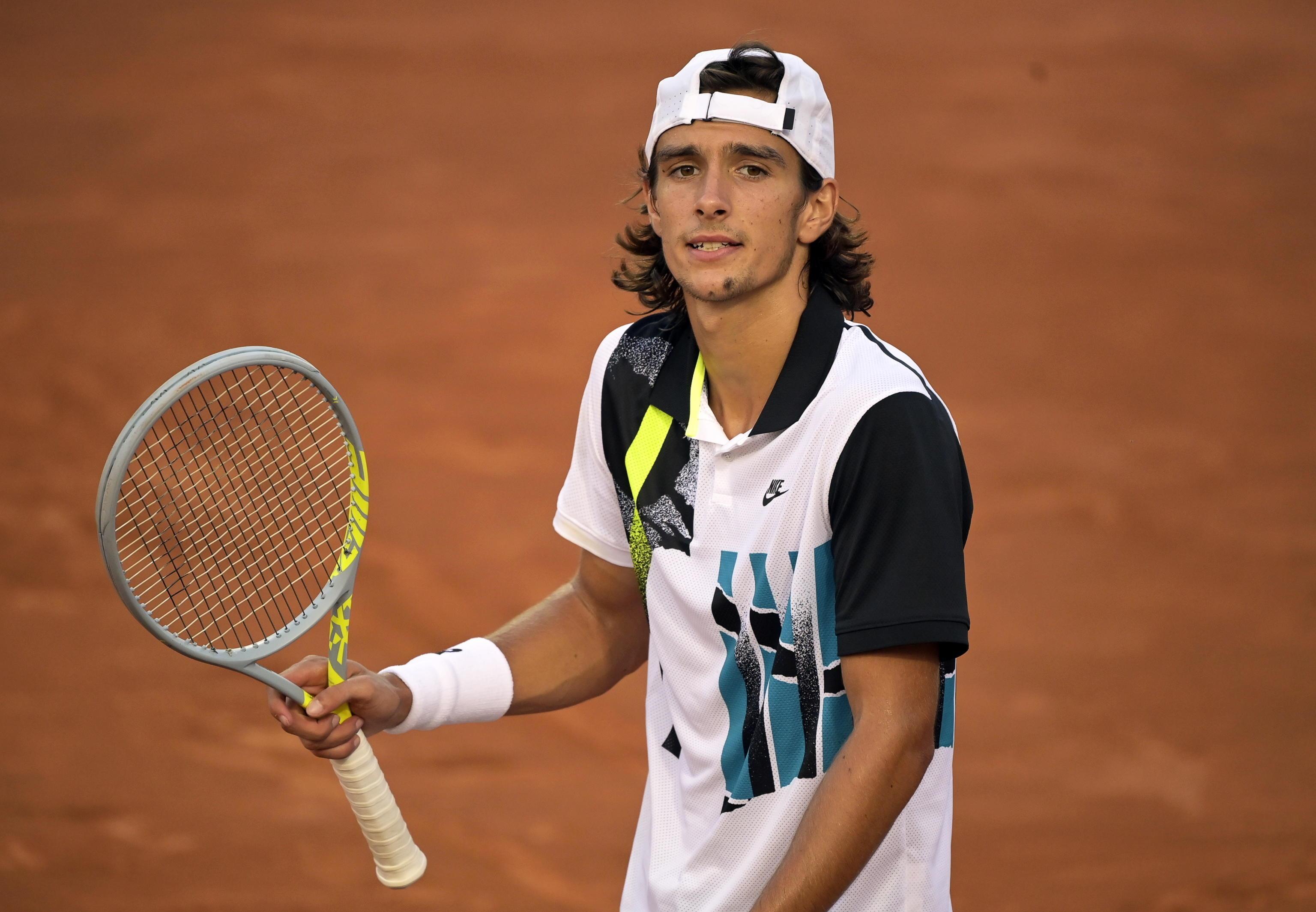 Che peccato Musetti, sconfitto in tre set dallo spagnolo Munar nella finale in Turchia 
