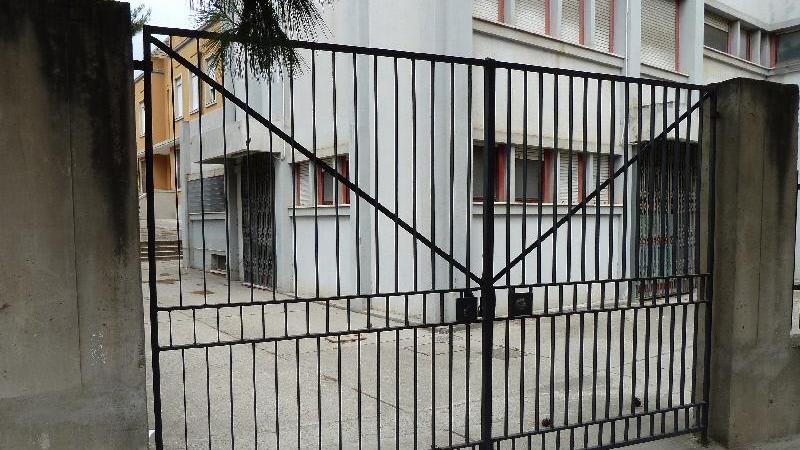 Docente positivo, chiusi tre plessi di scuola primaria a Cagliari