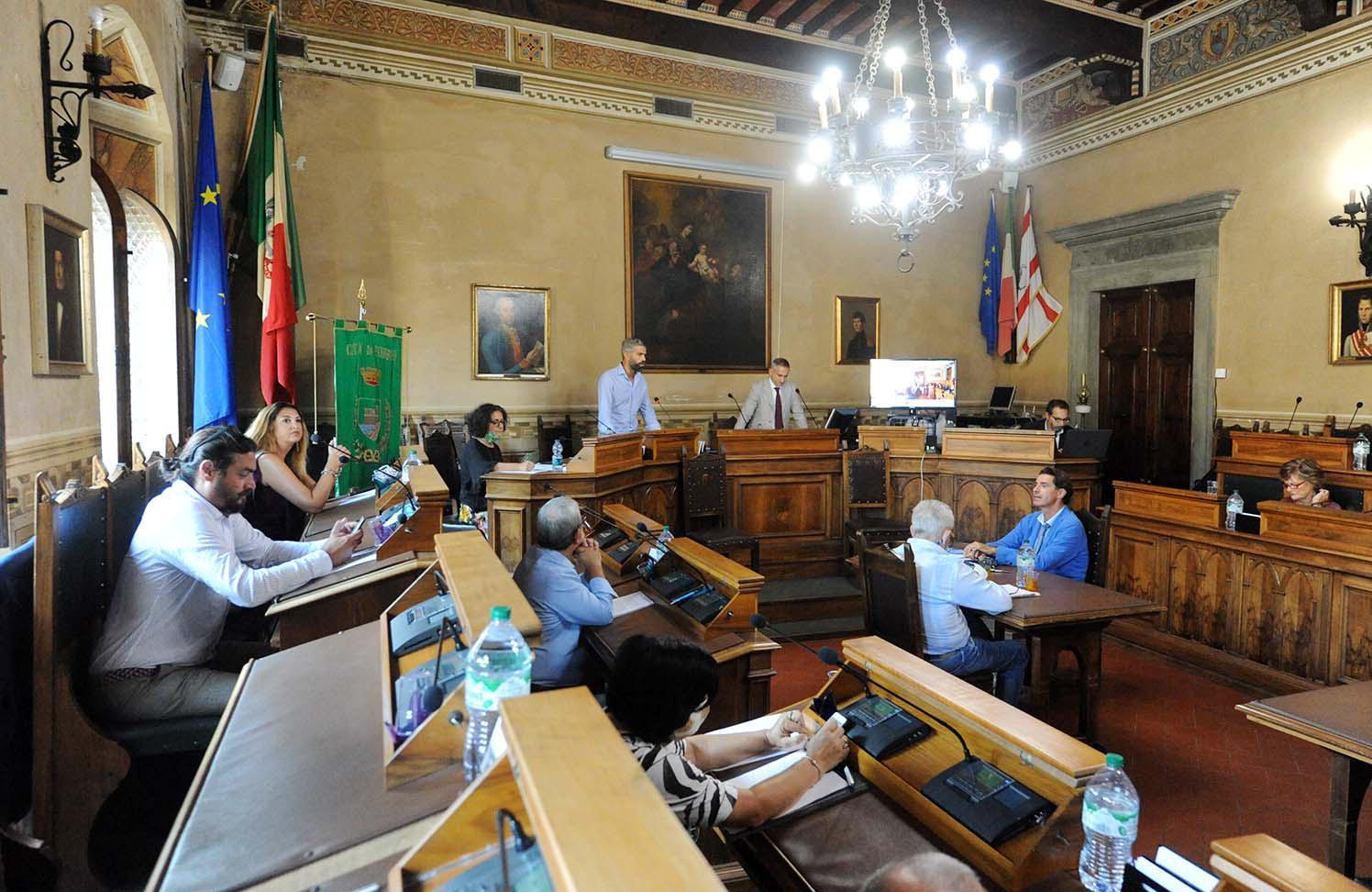 I redditi del consiglio comunale: Atzeni è in testa seguito da Bartolini e Tempestini. Tutte le cifre