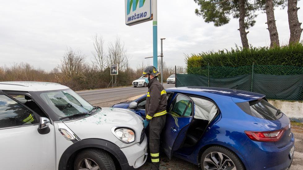 Scontro con un ferito a Fossanova