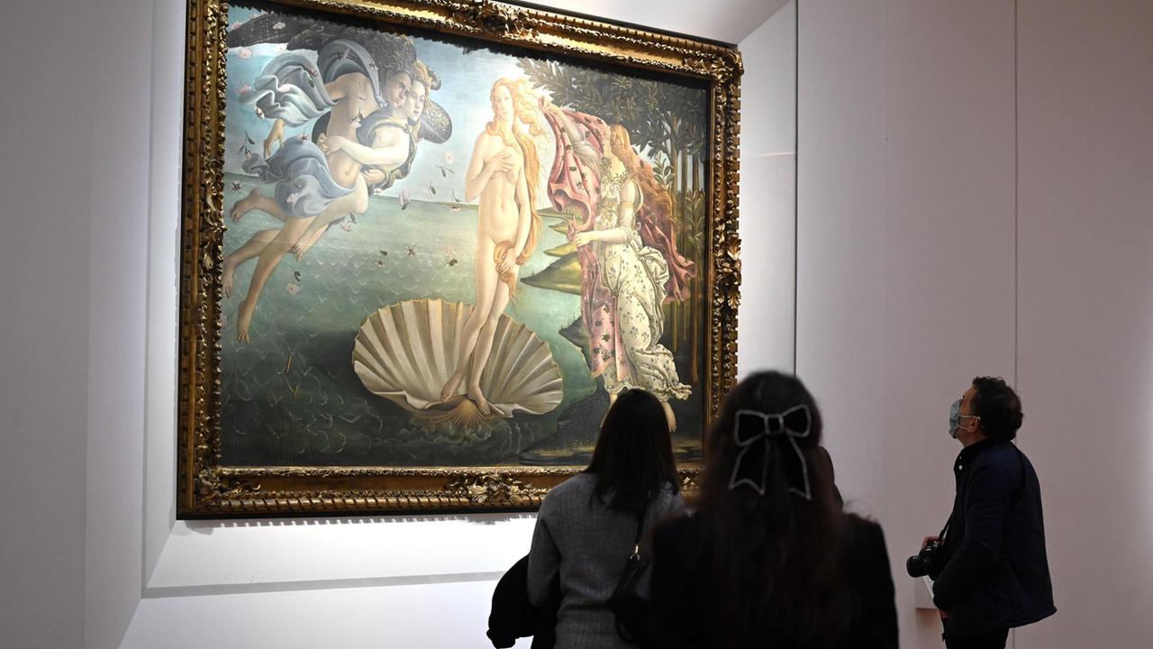 C’è voglia d’arte: in migliaia agli Uffizi e negli altri musei