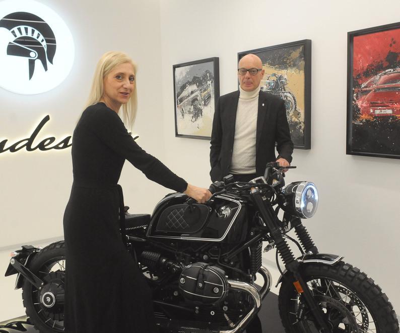 Modena. Ares ha aperto l’atelier nel centro di Modena per chi cerca l’auto unica