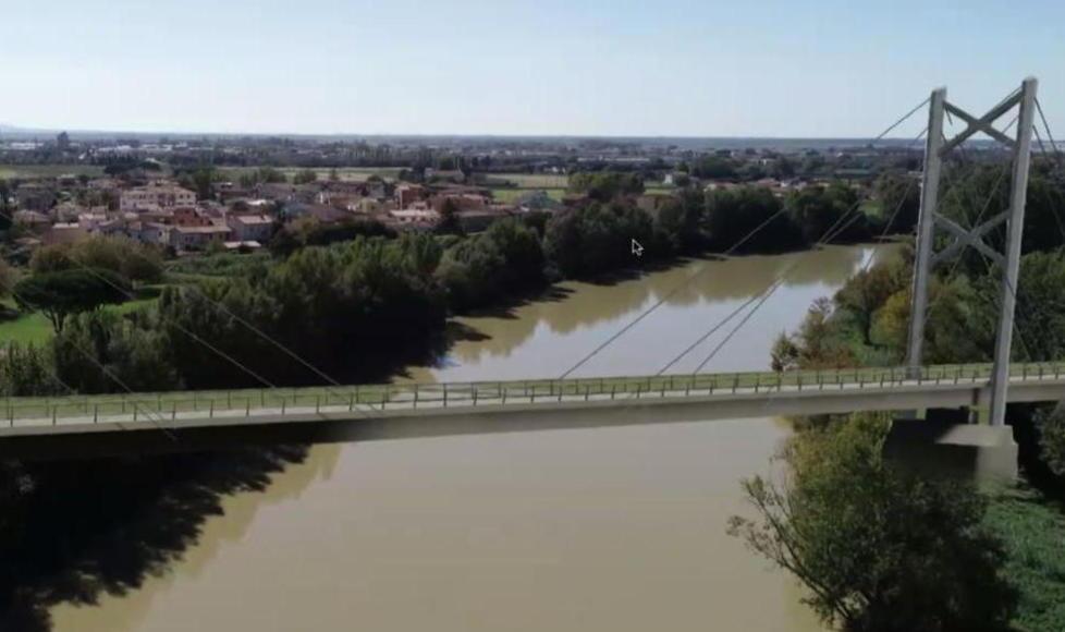 La struttura, larga quattro metri, si sviluppa da via Malatesta a Riglione, dove c’era l’antico passo di barca, e arriva fino ai parcheggi dell’ospedale di Cisanello più vicini alla golena d’Arno