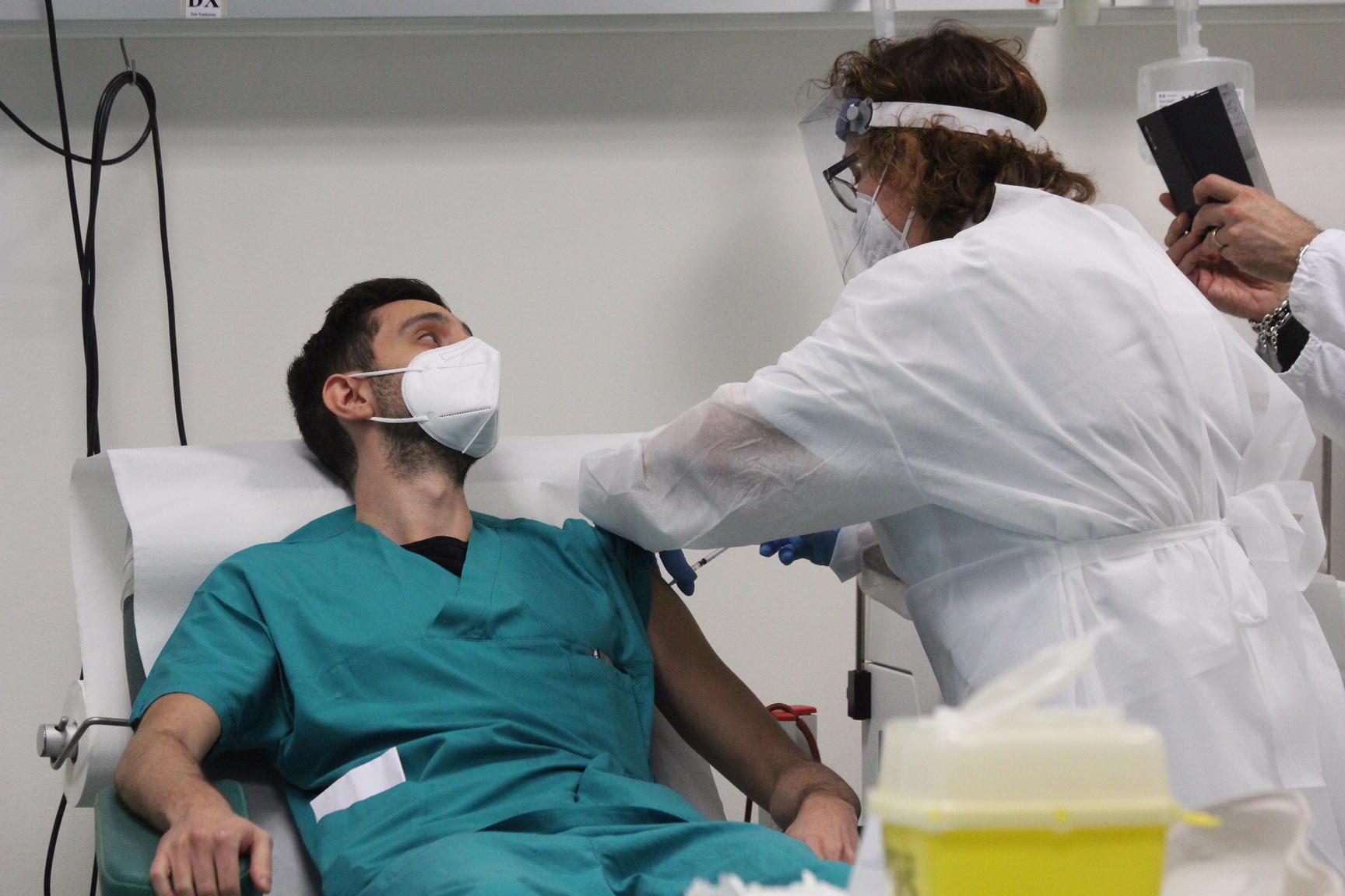 Coronavirus, sette decessi e dieci ricoveri nel Ferrarese. Tra i nuovi positivi anche l'assessore Gulinelli