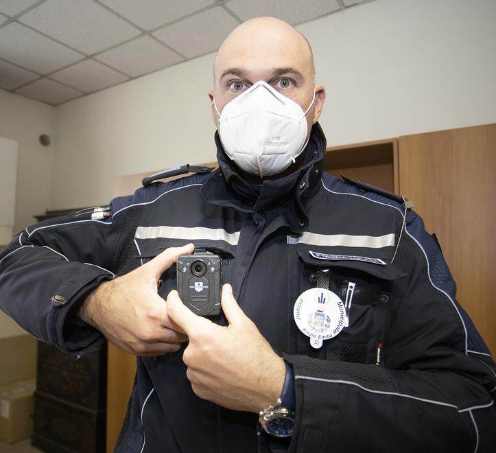 Gli agenti di Finale accendono le bodycam 