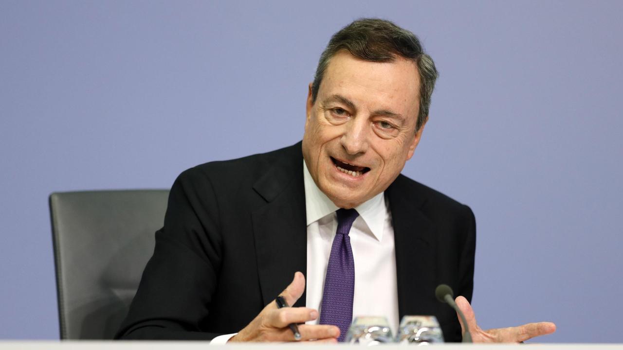 Governo, Mattarella chiama Draghi. Il professore pronto alla sfida: «Ma la maggioranza sia ampia»
