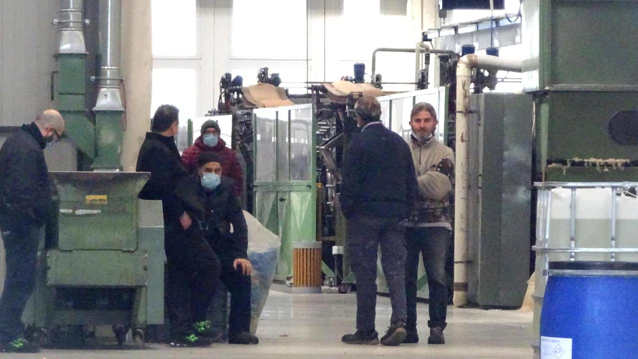 Apprendista morto sul lavoro: tanti punti oscuri sulla dinamica, macchinario sotto sequestro