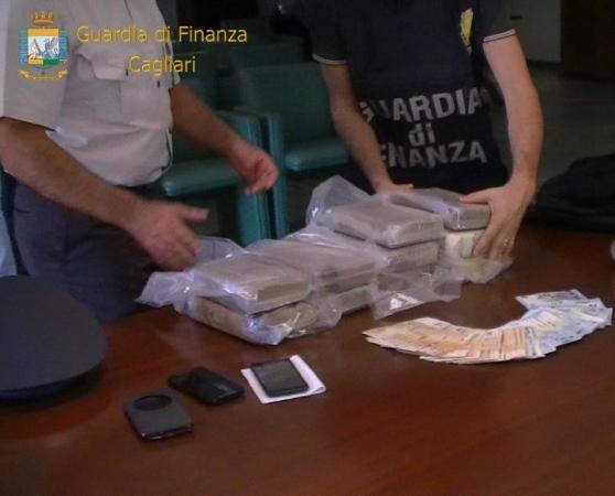 Traffico di cocaina per il Nuorese: tre in carcere, sequestrati 11 chili di droga