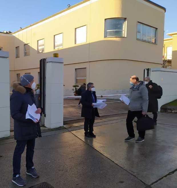 Gli impiegati: chiarezza sull’uso della cassa integrazione