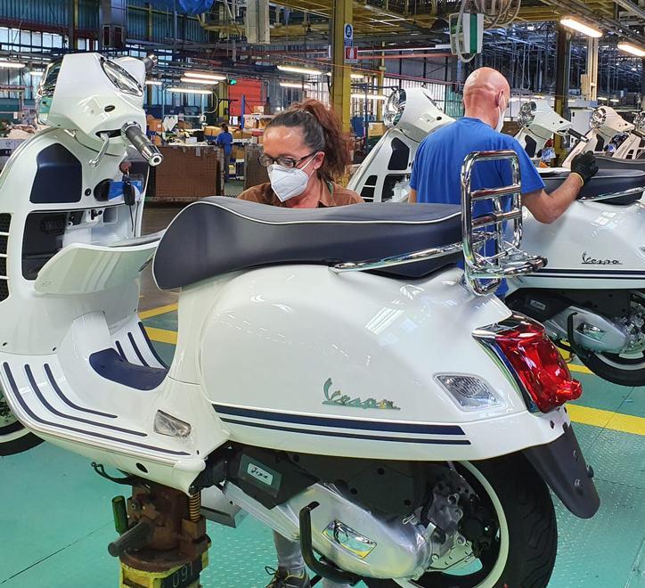Piaggio annuncia 427 assunzioni a termine 