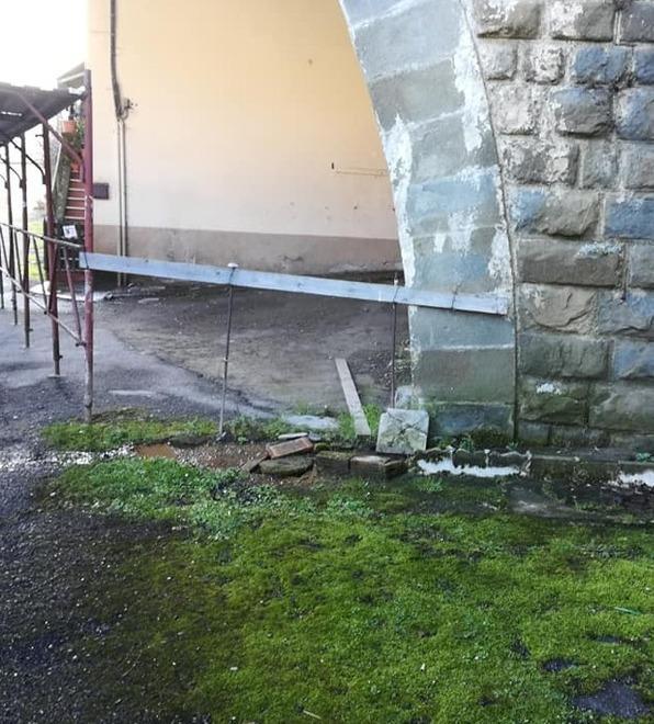 I lavori al viadotto mai iniziati Ma l’impalcatura c’è da anni 