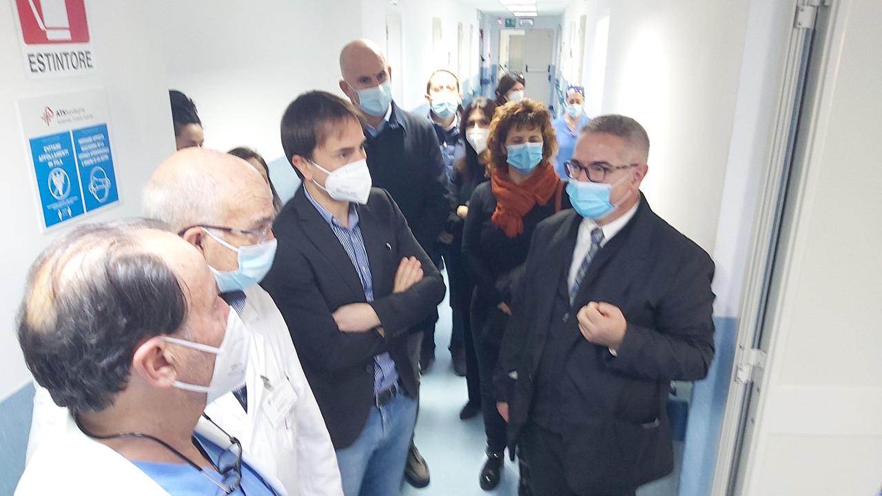 La Maddalena, il commissario della Assl Logias in visita al Paolo Merlo