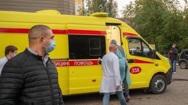 Morto medico russo che curò Navalny dopo l'avvelenamento