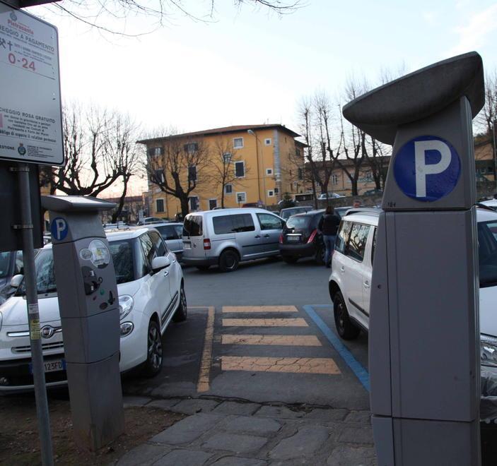 Fine della sosta gratis durante la pausa pranzo 