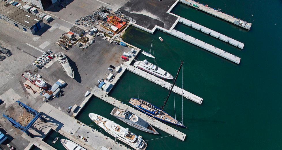 Un quarto pretendente si va avanti per Perini Navi 