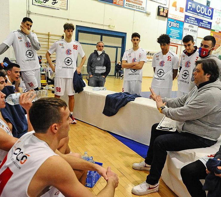 L’appetito viene vincendo Cecina si prepara alla trasferta di Ozzano
