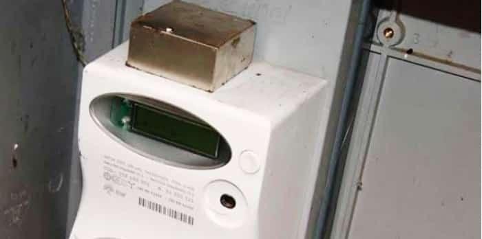 Installa un magnete sul contatore e vince la causa 