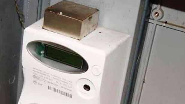 Installa un magnete sul contatore e vince la causa