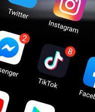 Fratellino mio non ti fidare dei social