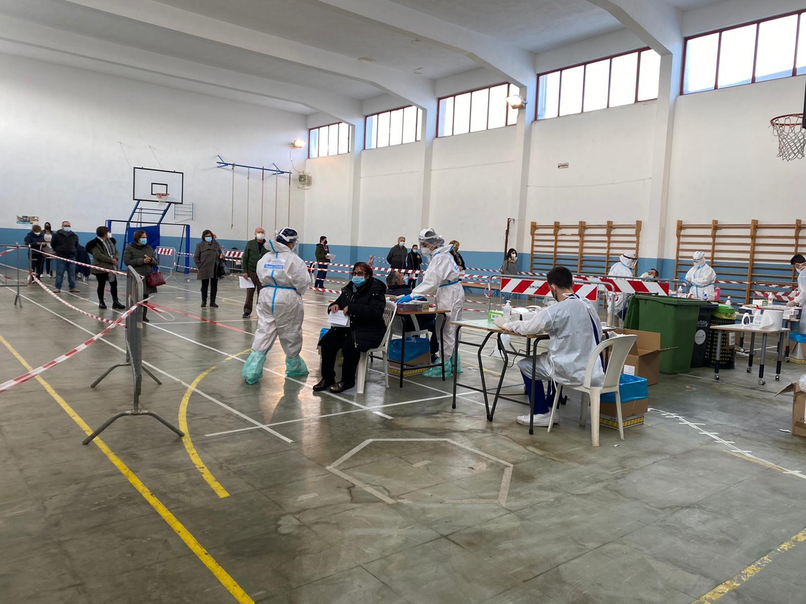 Covid, la campagna "Sardi e sicuri" approda a Nuoro