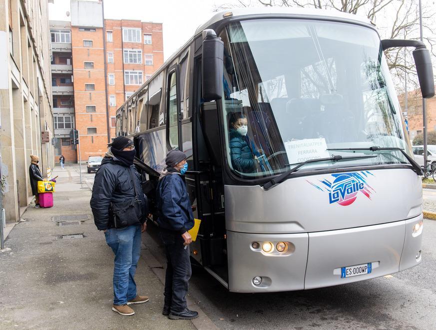 Ferrara, la linea ferroviaria ancora in tilt: corse bus fino a domenica 
