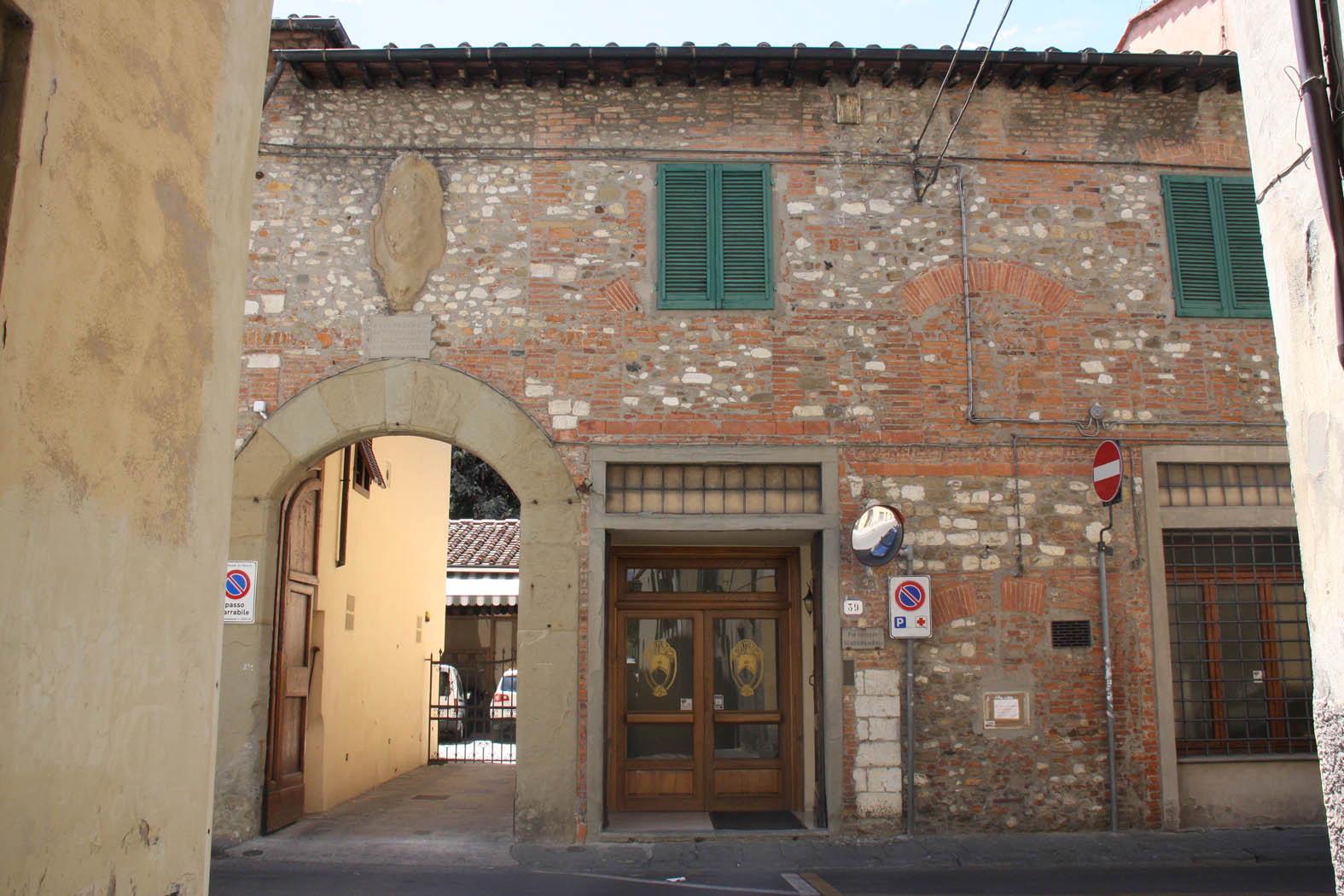 L'ingresso della casa di riposo Santa Caterina