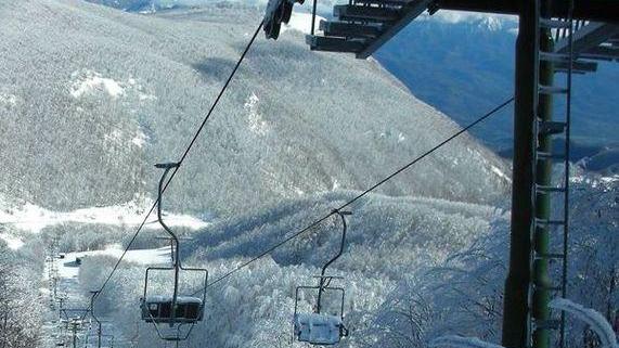 Impianti di risalita aperti dal 15 febbraio: a Zeri e Cerreto è corsa contro il tempo