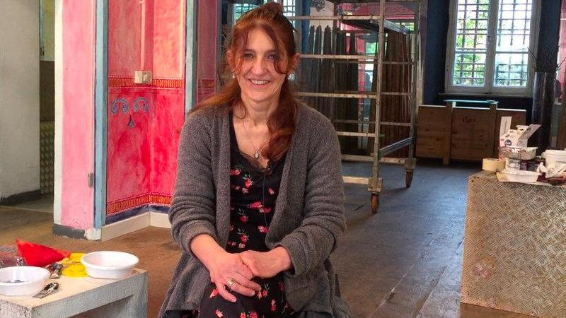 La “banca della memoria” di Elisabetta Salvatori nell’ex negozio di fiori