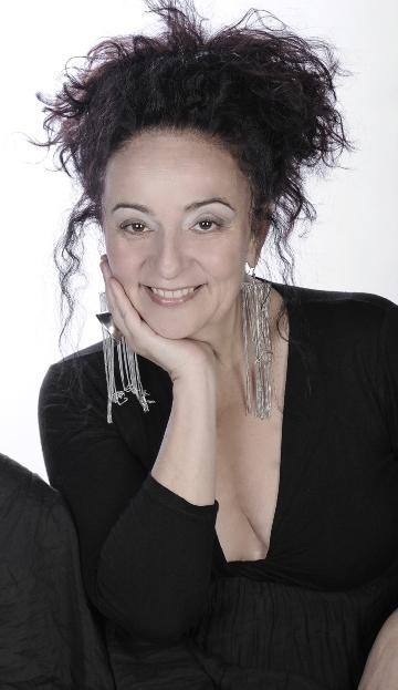 Tre attrici in tournée a Firenze protestano per i teatri chiusi 