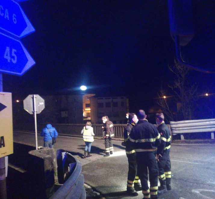 Verifiche sul ponte di Calavorno, traffico in tilt 