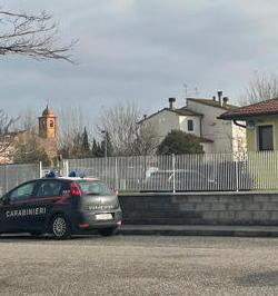 Ladri-vandali dentro il magazzino comunale ripresi dalle telecamere 