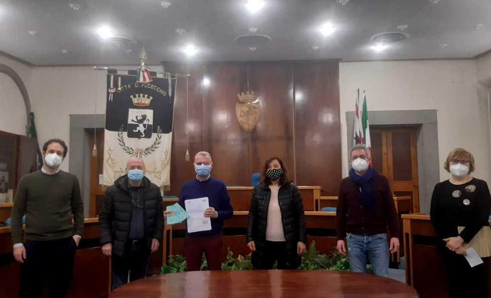 All’Auser 2.200 euro in buoni spesa per aiutare le famiglie in difficoltà
