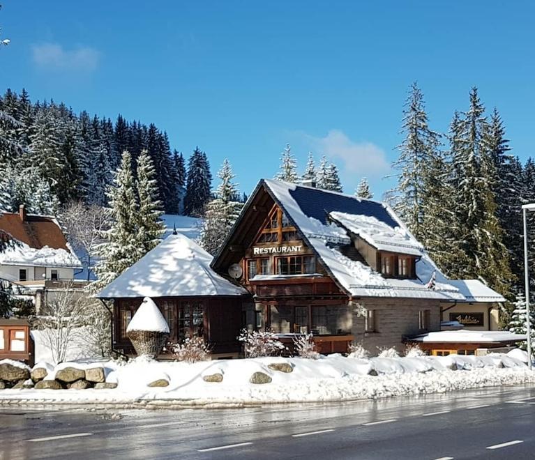 Coppia di Montecatini nella Foresta Nera Un albergo e in cucina i prodotti toscani 