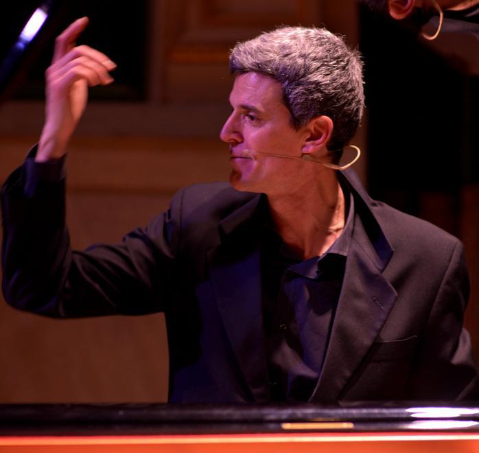 La lezione-concerto di Emanuele Ferrari si applaude da casa 