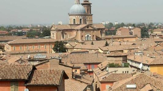 Scendono i prezzi ma molti aspettano